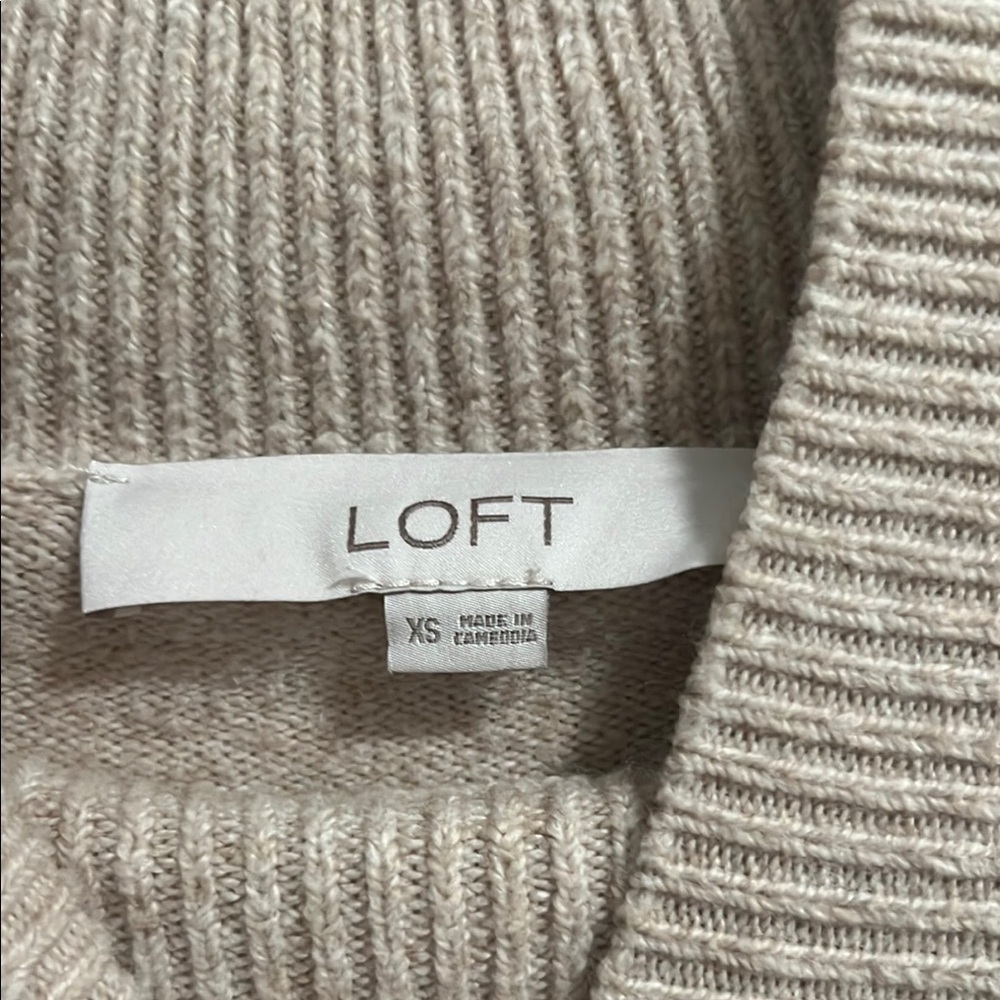 Loft sweater - size xs - Picture 4 of 7